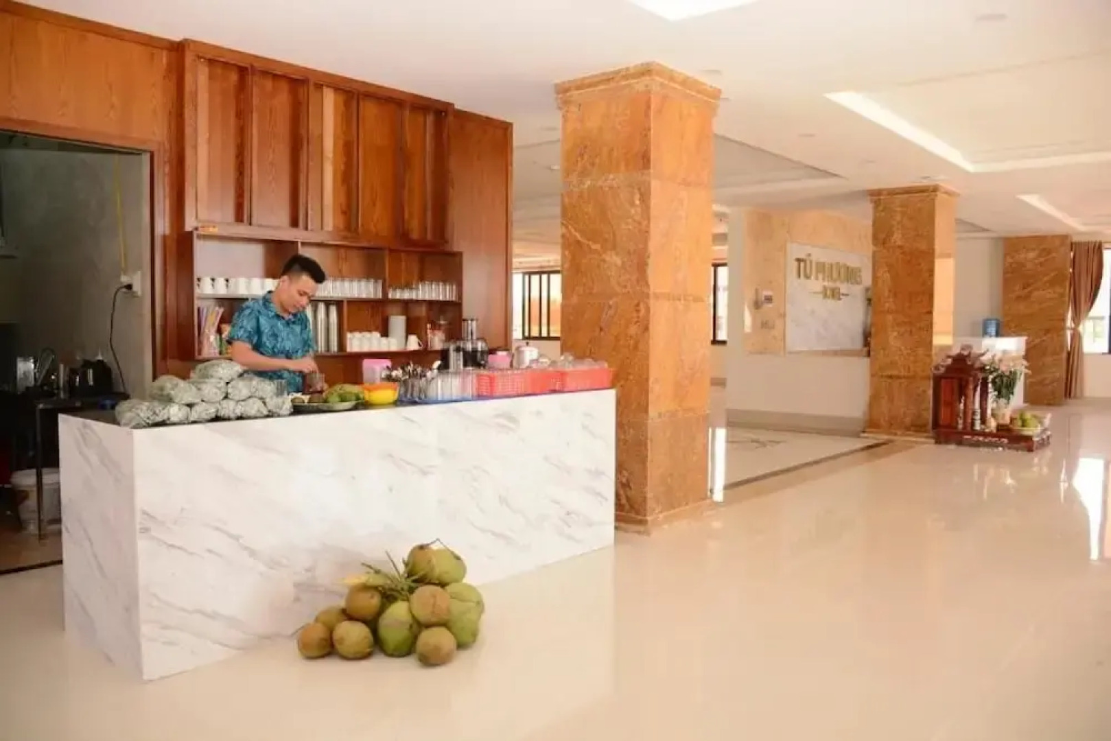 Tu Phuong Hotel TH by Bay Luxury