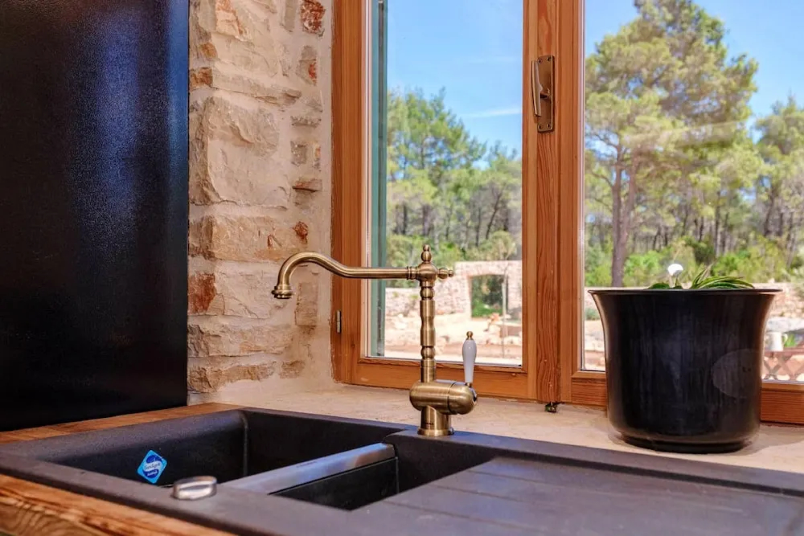 Villa With 5 Bedrooms in Stari Grad, With Private Pool, Enclosed Garden and Wifi Near the Beach