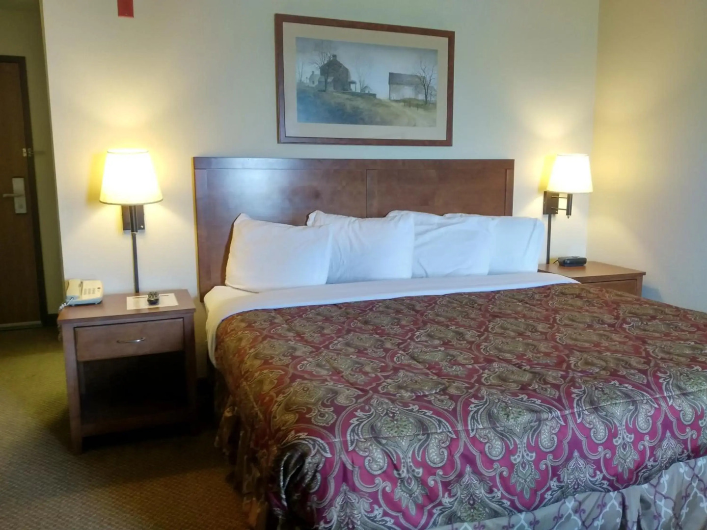 Madelia Hotel & Suites