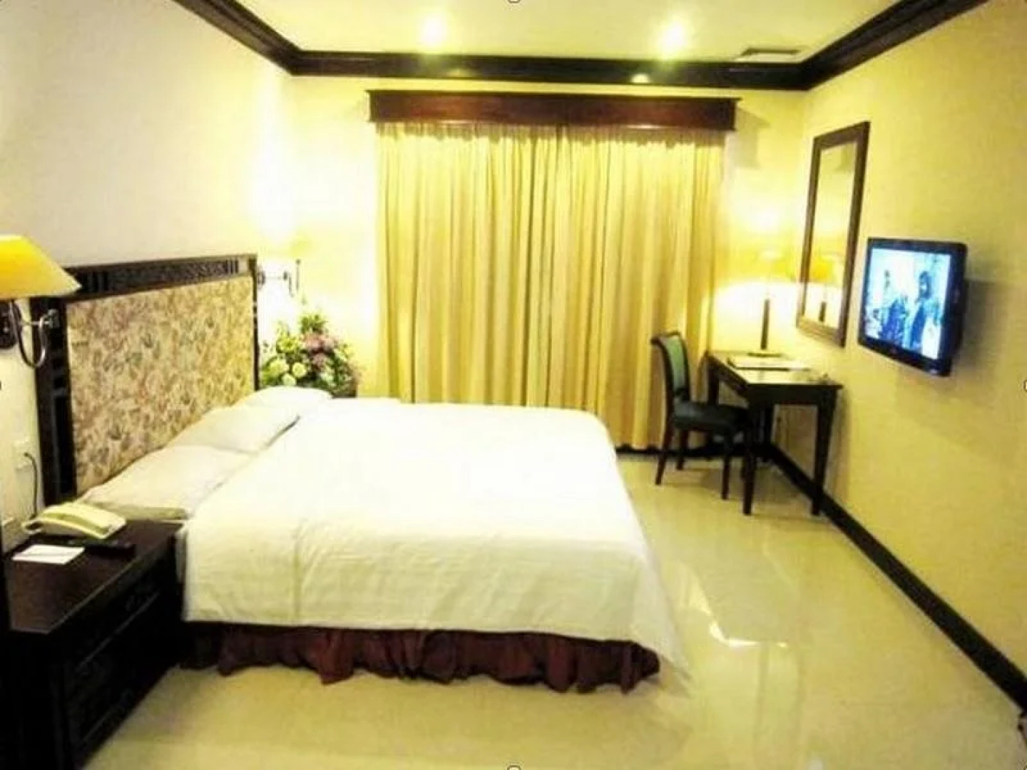 Hotel Equator Surabaya