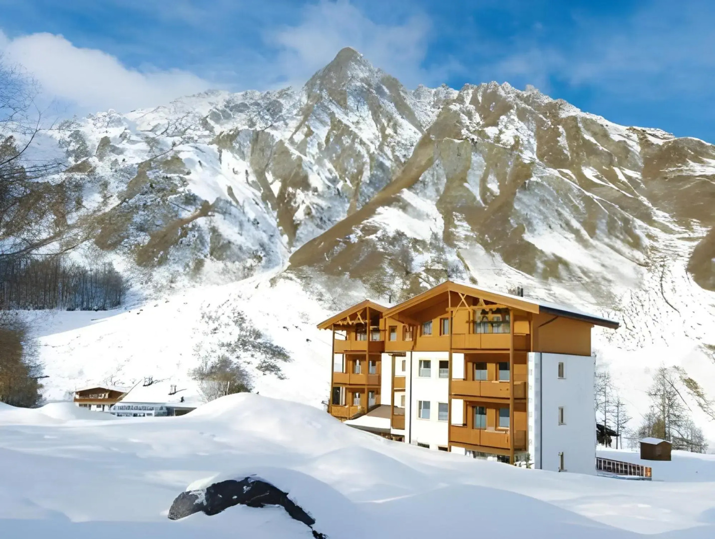 Apart-Garni Motnaida