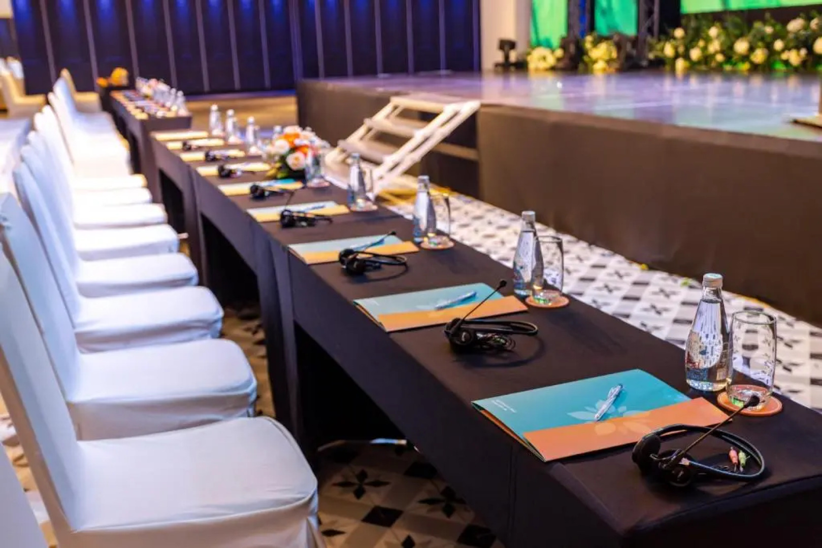 White Lotus Hue Hotel