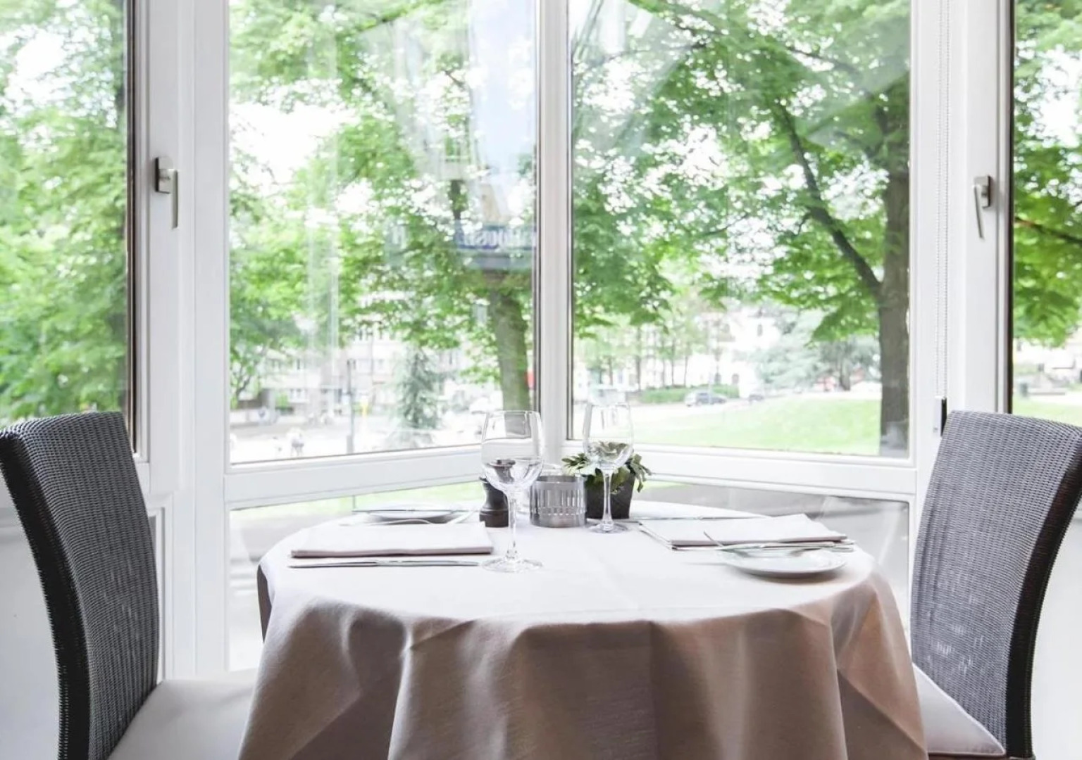 Best Western County House