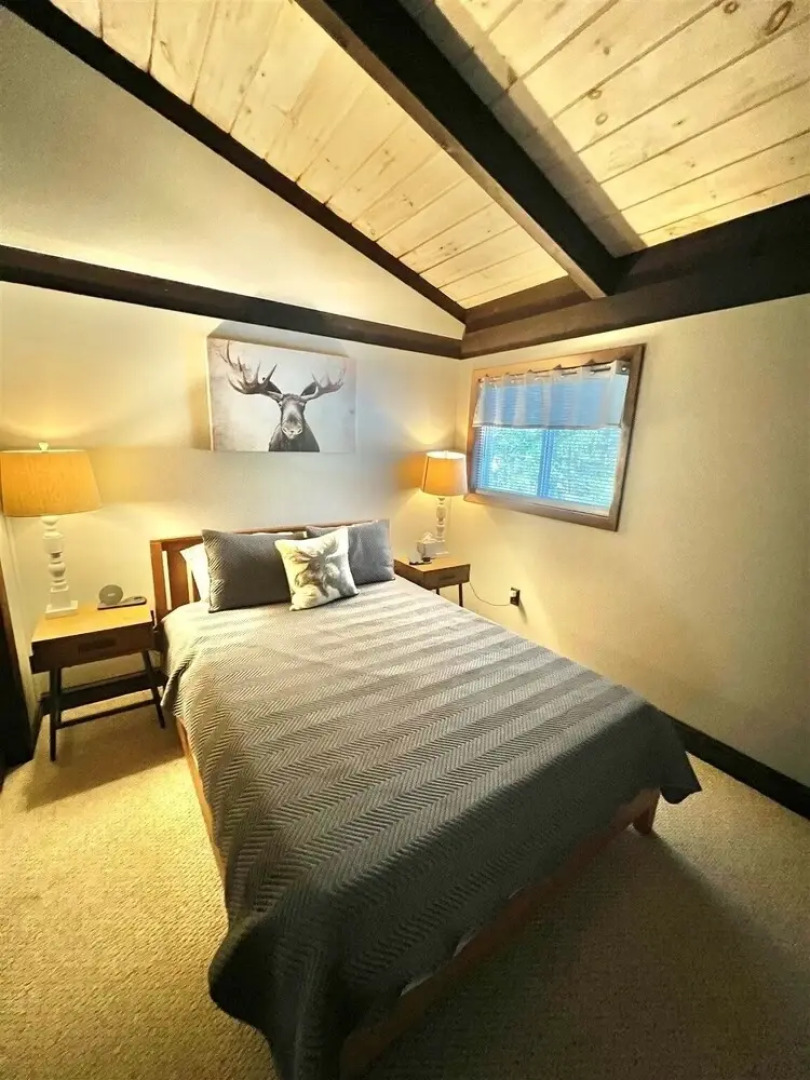 Alpine Village Getaway Limit 8 3 Bedroom Cottage by RedAwning