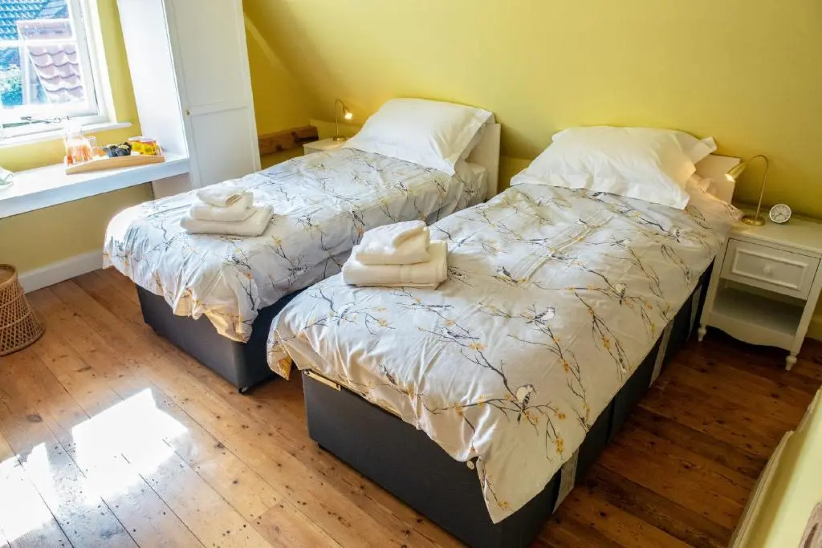 Thatch Cottage - luxury Norfolk Hideaway