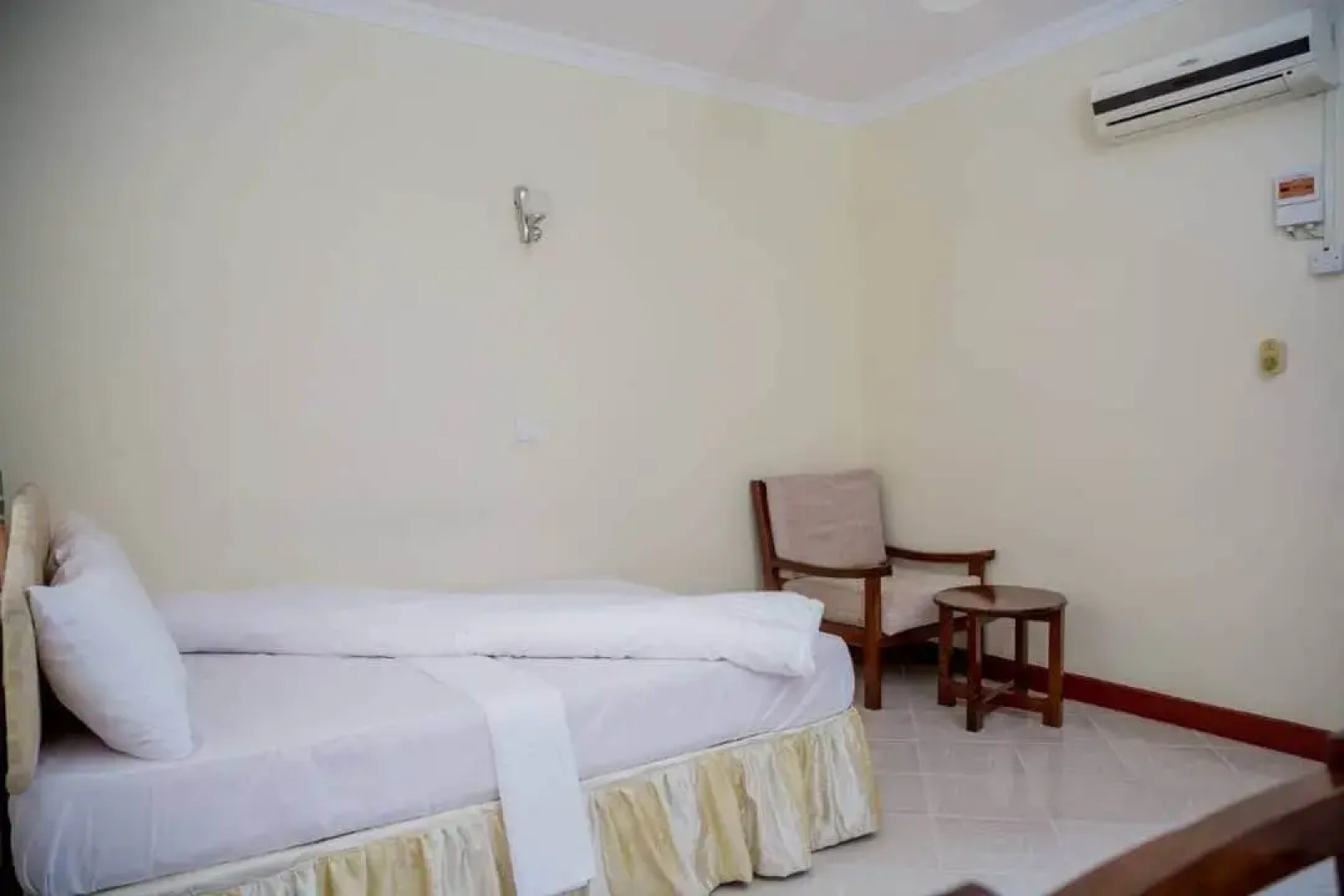 Kilimanjaro Crane Hotel