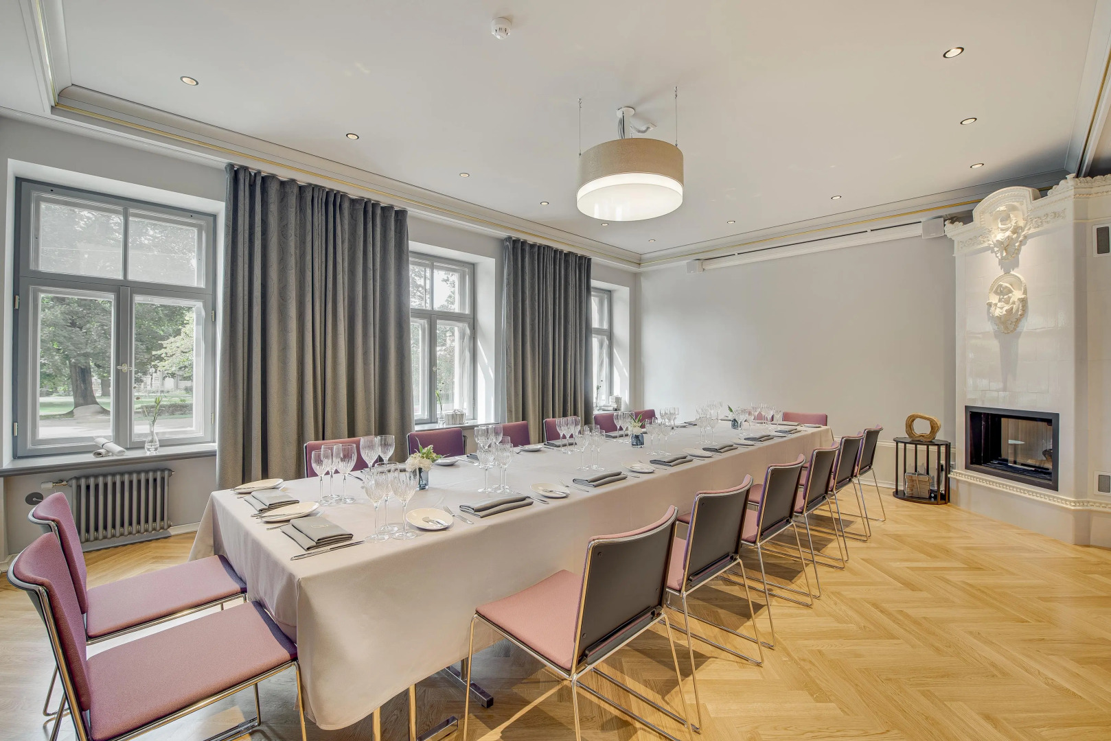 Отель Grand Poet Hotel by Semarah