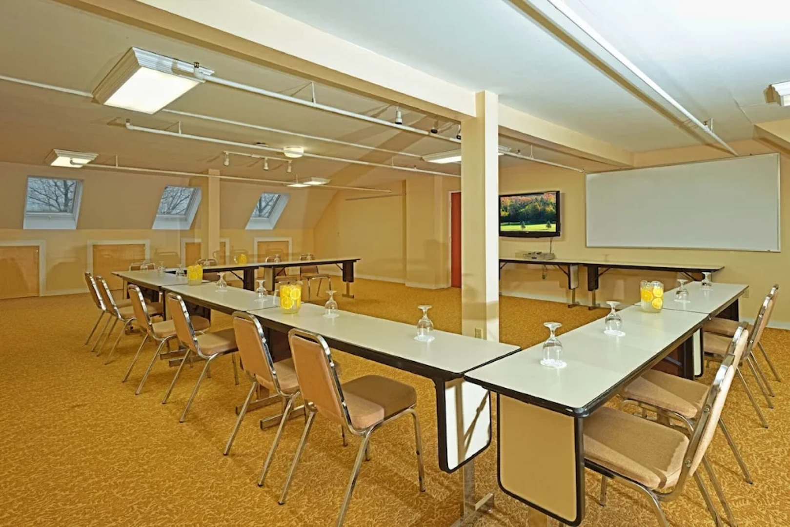 Best Western Silver Fox Inn