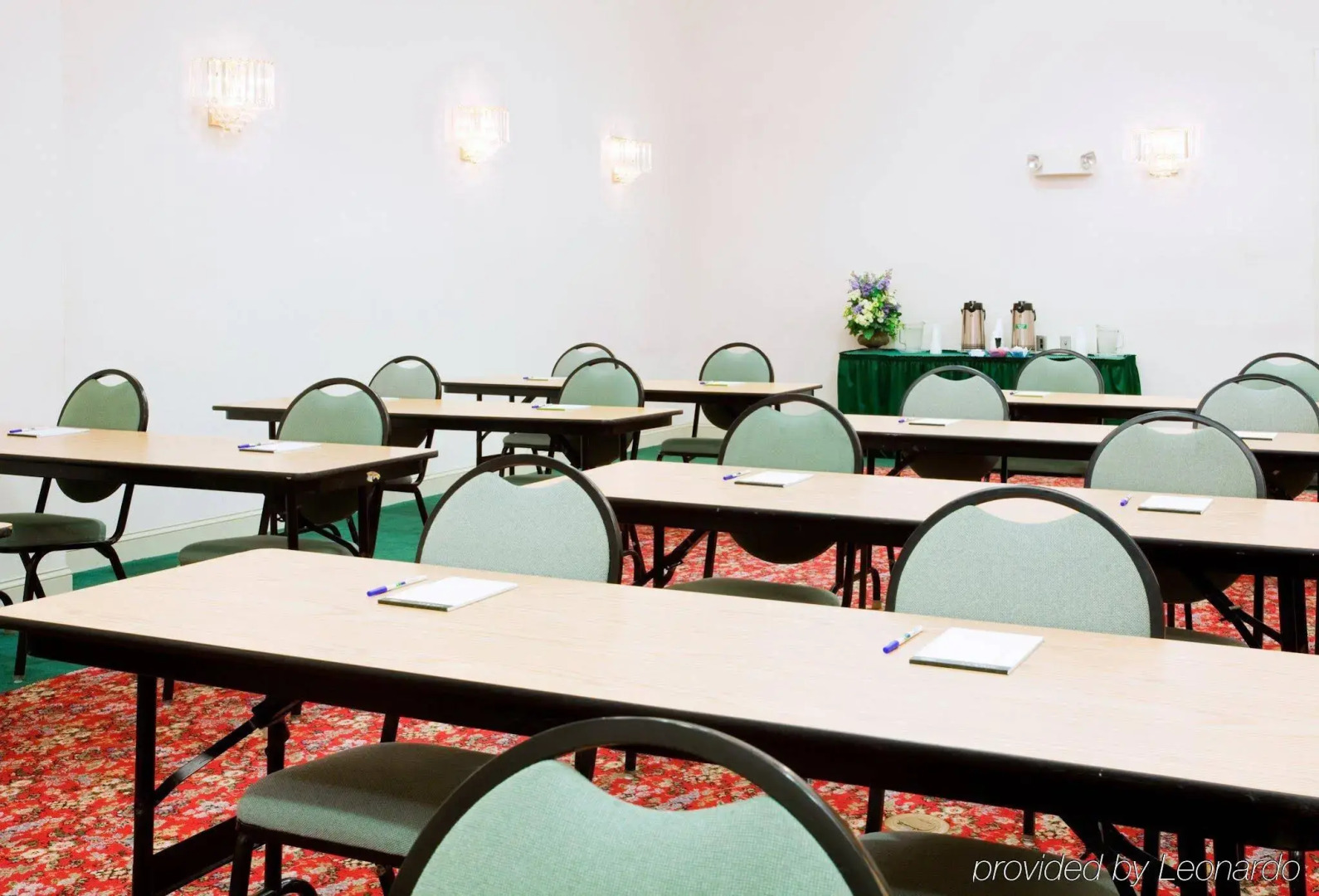 Holiday Inn Express Hotel & Suites Greensboro - East by IHG