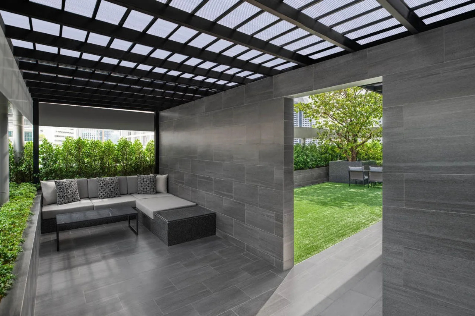 DoubleTree by Hilton Bangkok Ploenchit