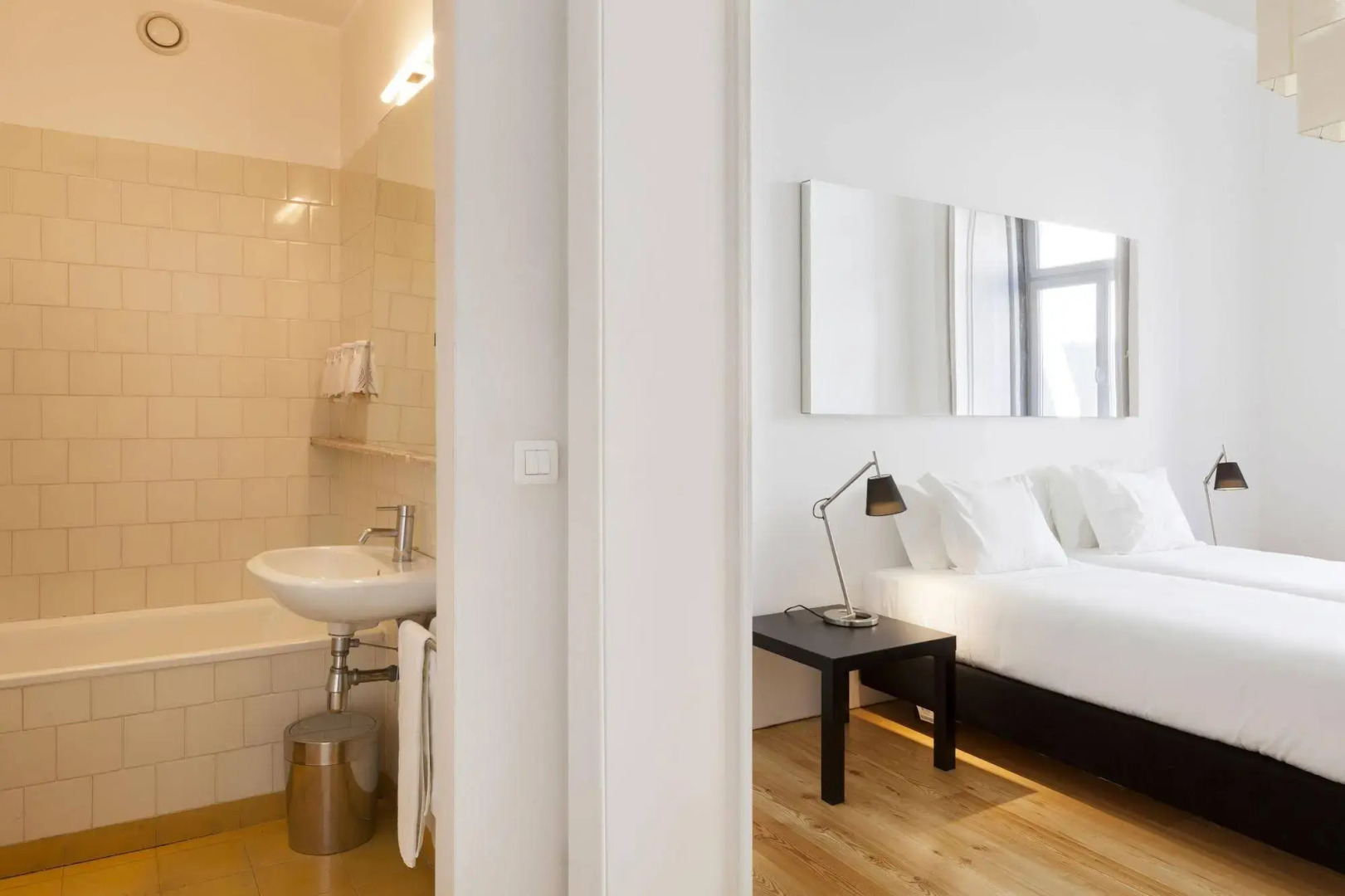 Hello Lisbon Cais do Sodre