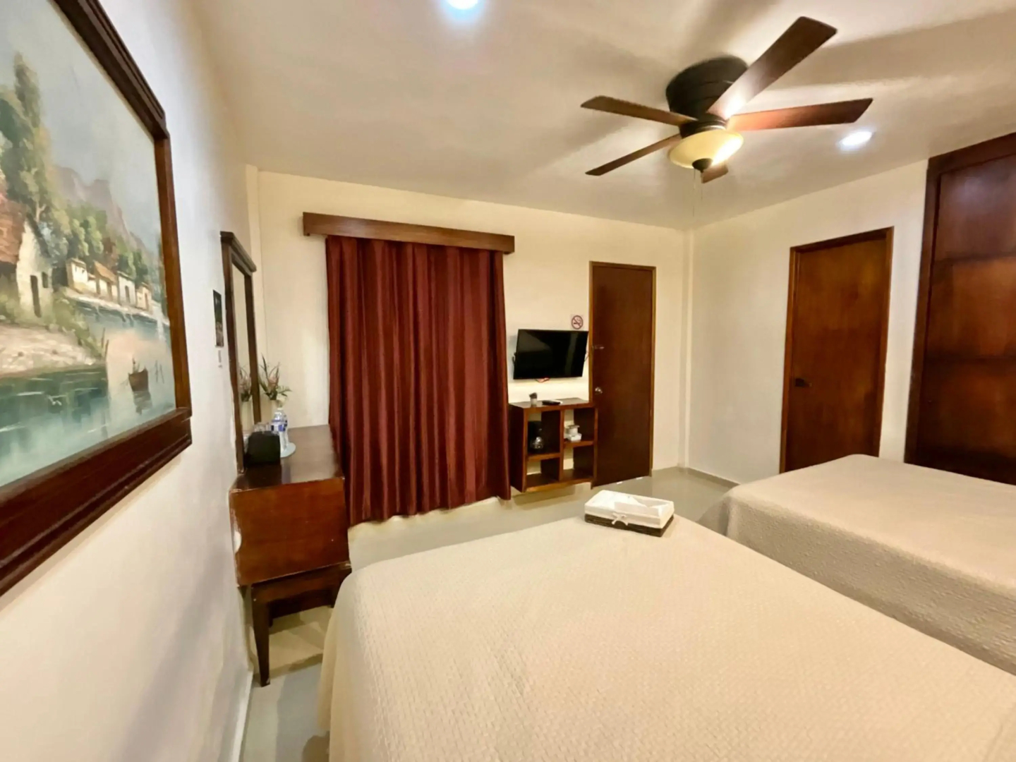 El Zaguán Colonial by GuruHotel