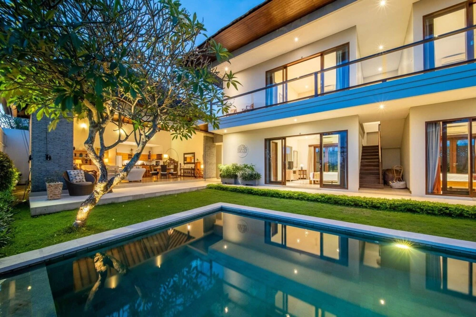 Peaceful Private Villa, 3 BR, Canggu With Staff