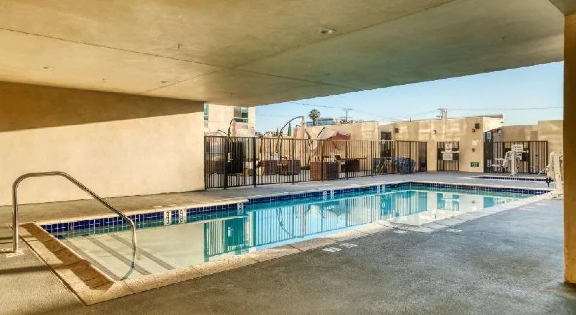 Best Western Premier NOHO Inn