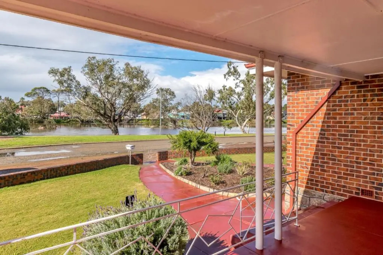 River Views in the Heart of Town