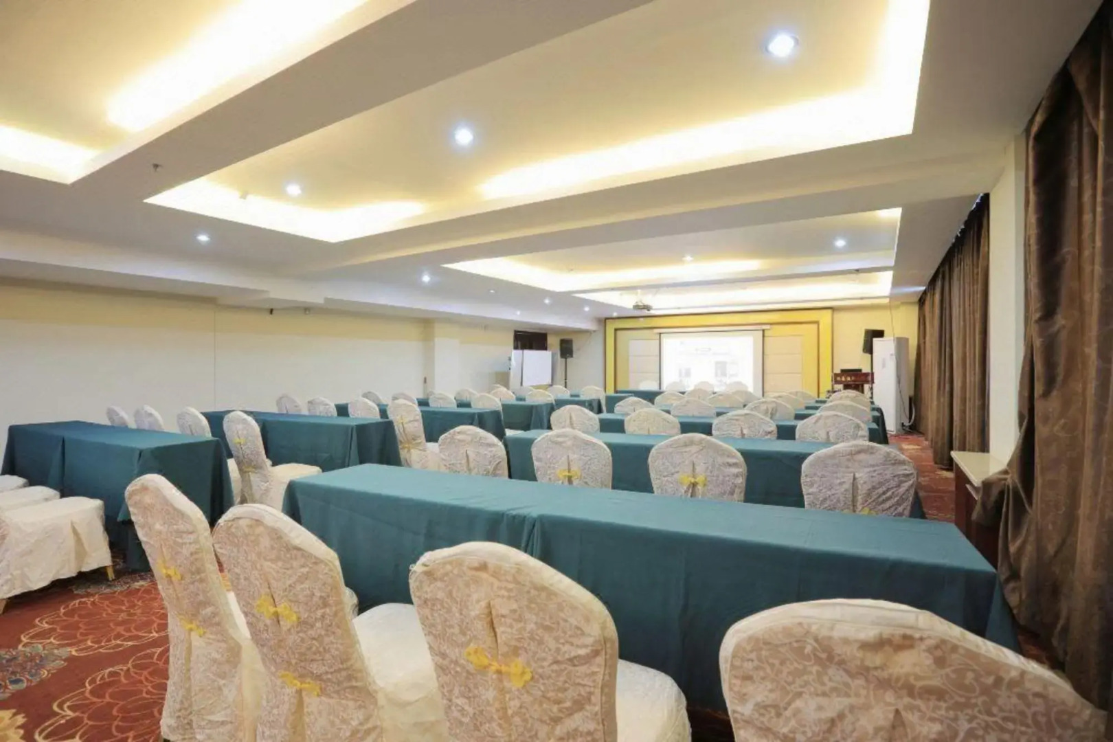 Xunhao International Hotel