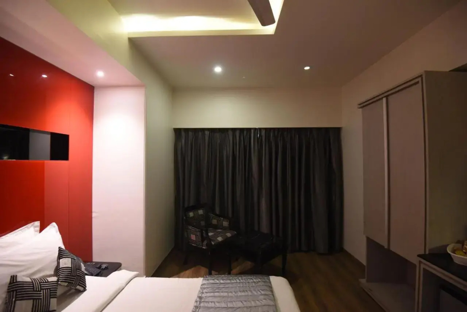 Vista Premier At Thane West