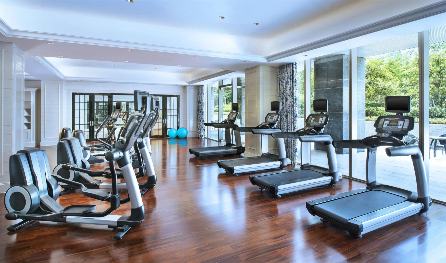 The Azure Qiantang, a Luxury Collection Hotel, Hangzhou