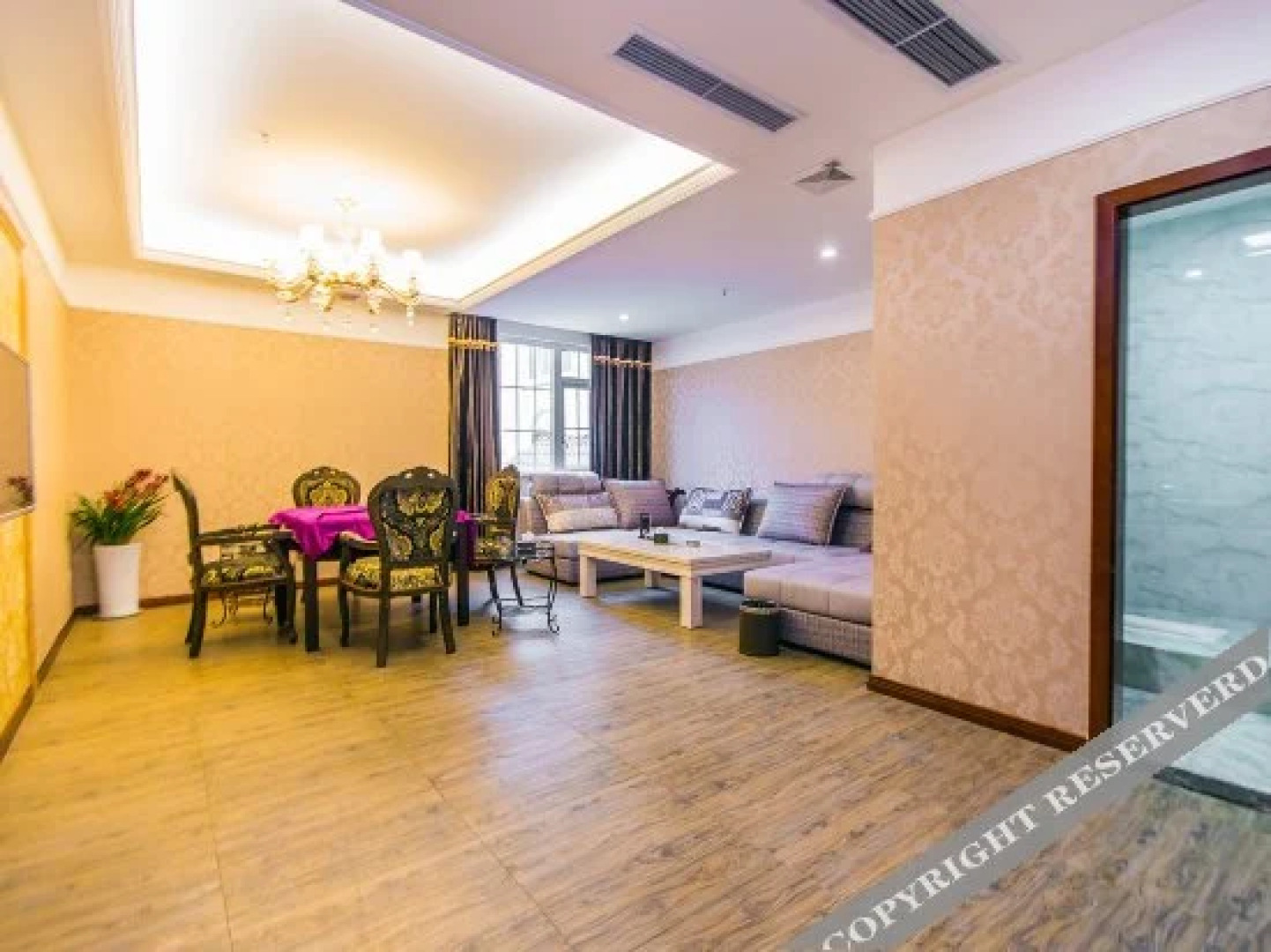 Qianwei Blue Coast Holiday Hotel