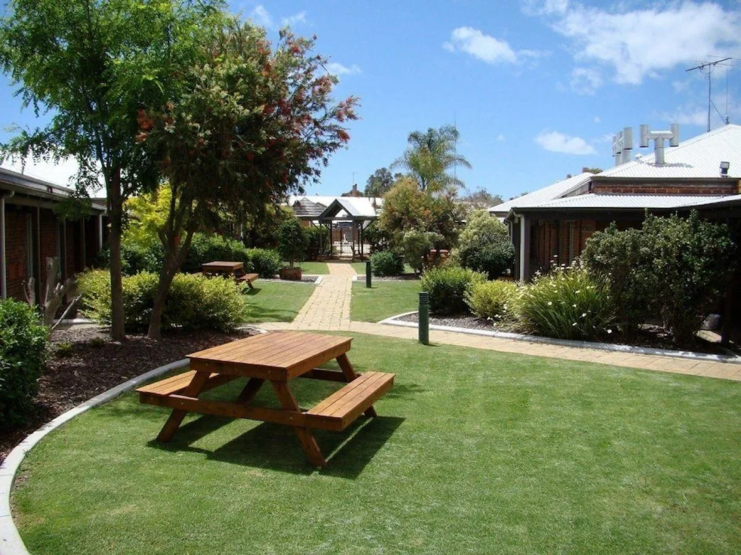 Dunsborough Town Units