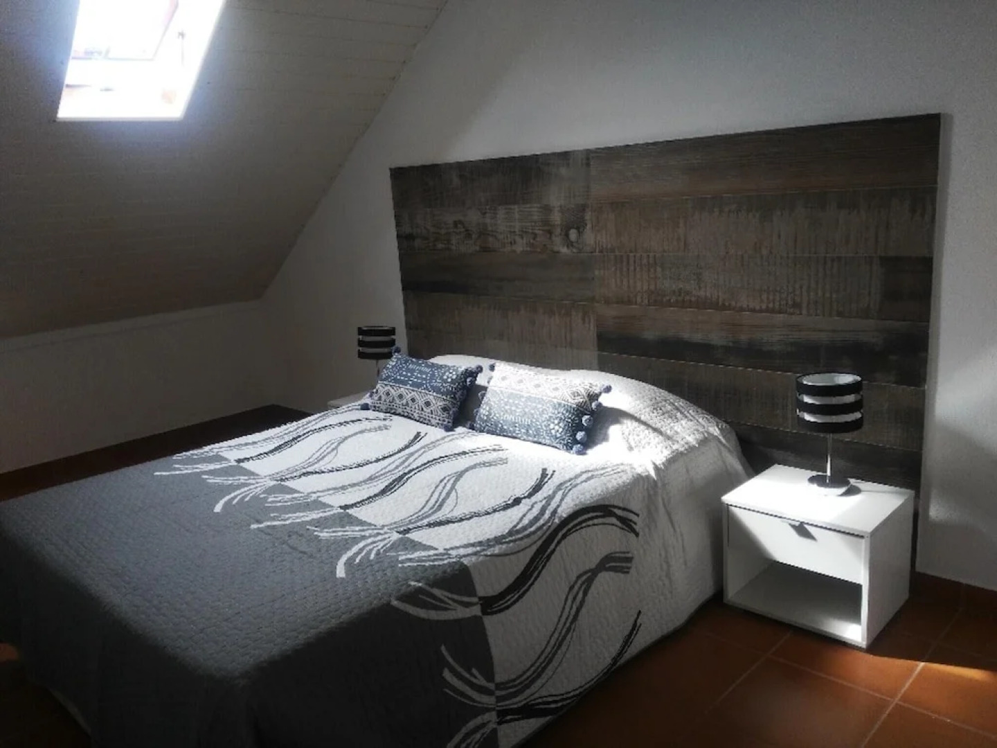 House With 2 Bedrooms in Vila Nova de Santo André, With Enclosed Garde