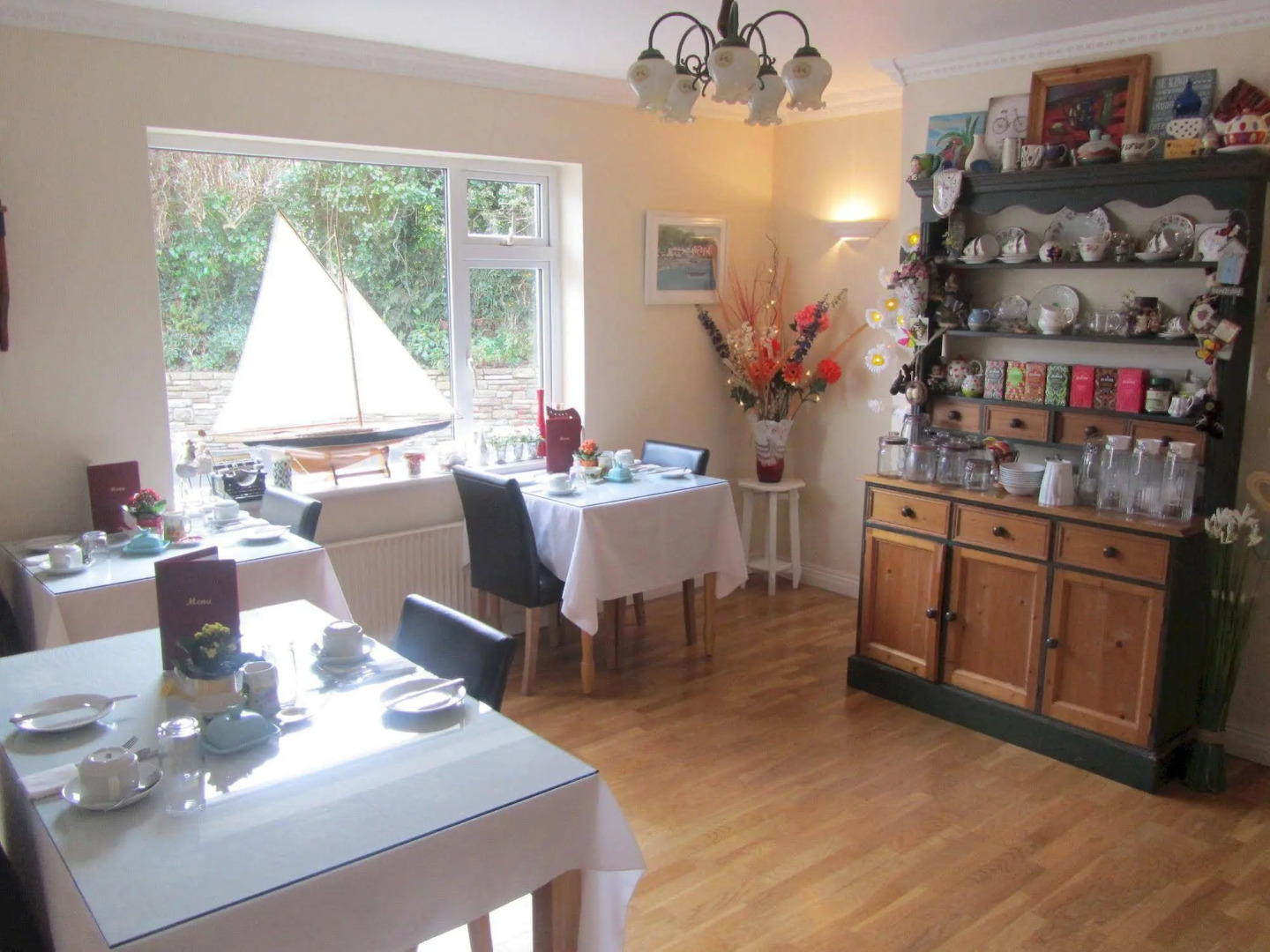 Edencrest Bed & Breakfast