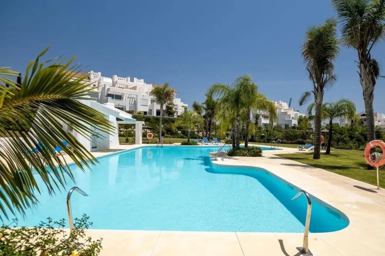 Luxury 2-bedroom sea View Apartment in Casares
