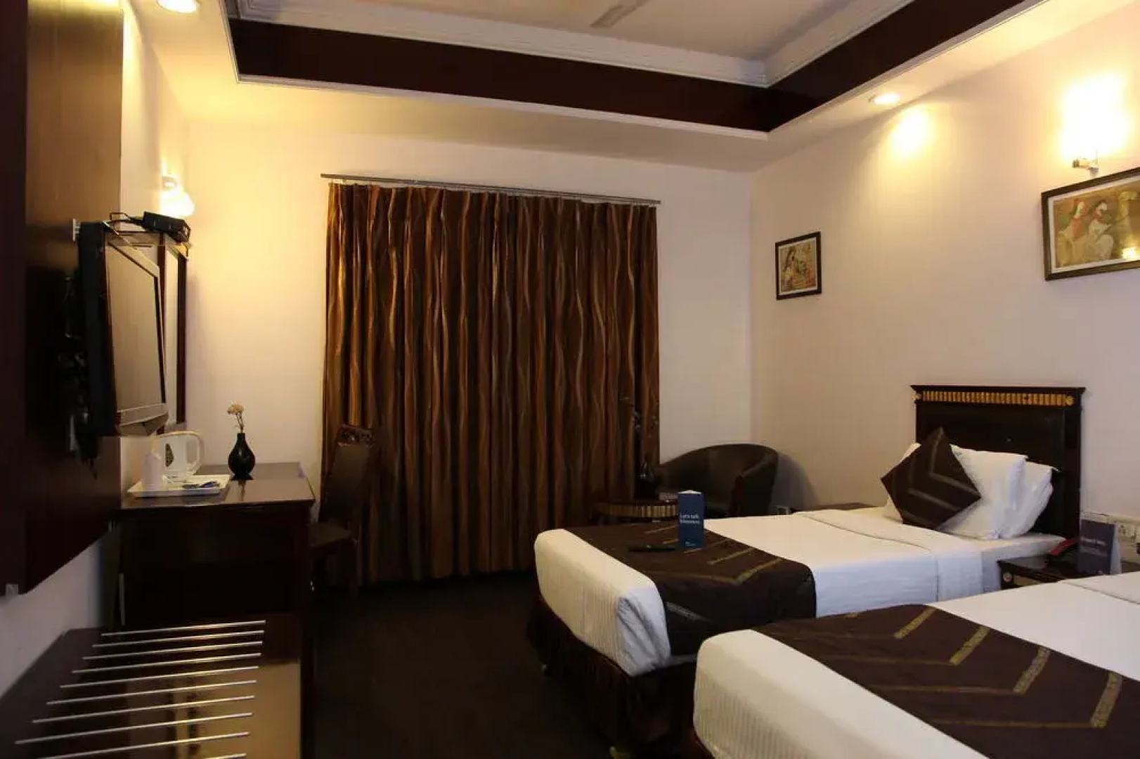 First Star HUDA Metro by FabHotel