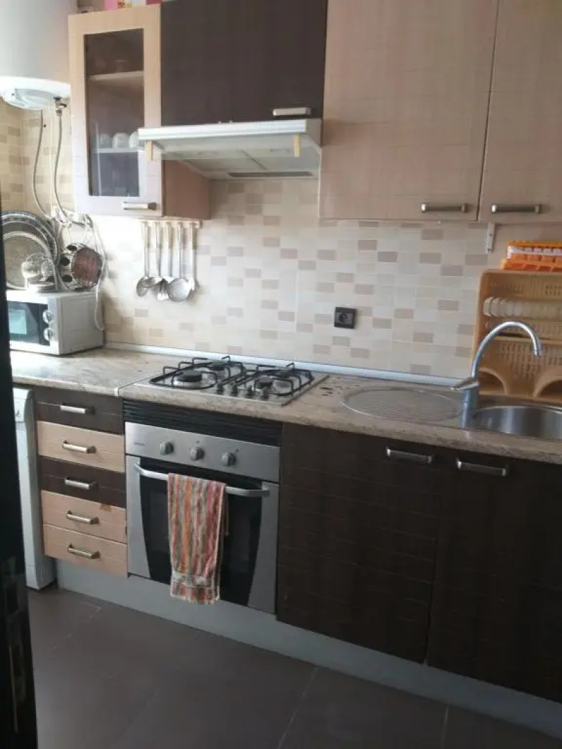 Bel appartement meublé B 16