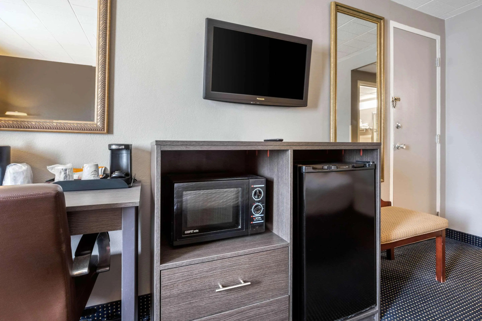 Clarion Hotel Conference Center New Cumberland