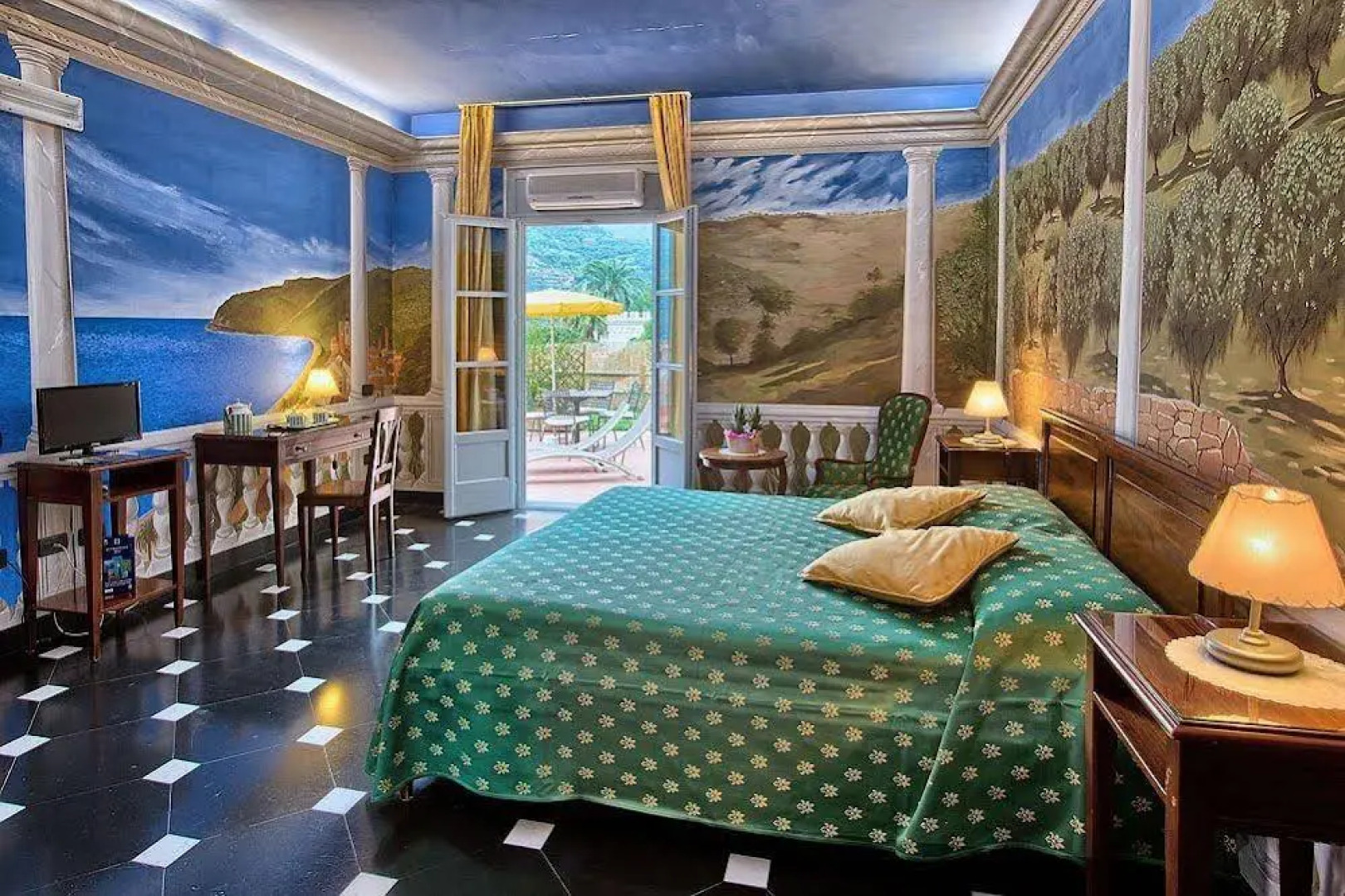 Palazzo Vescovile Hotel