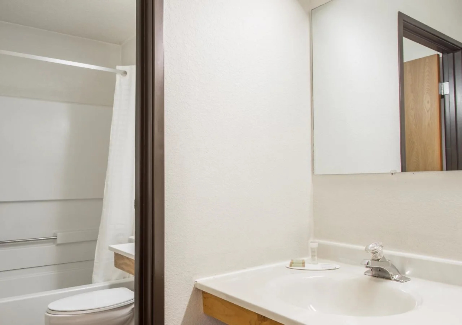 Coratel Inn and Suites by Jasper Stillwater