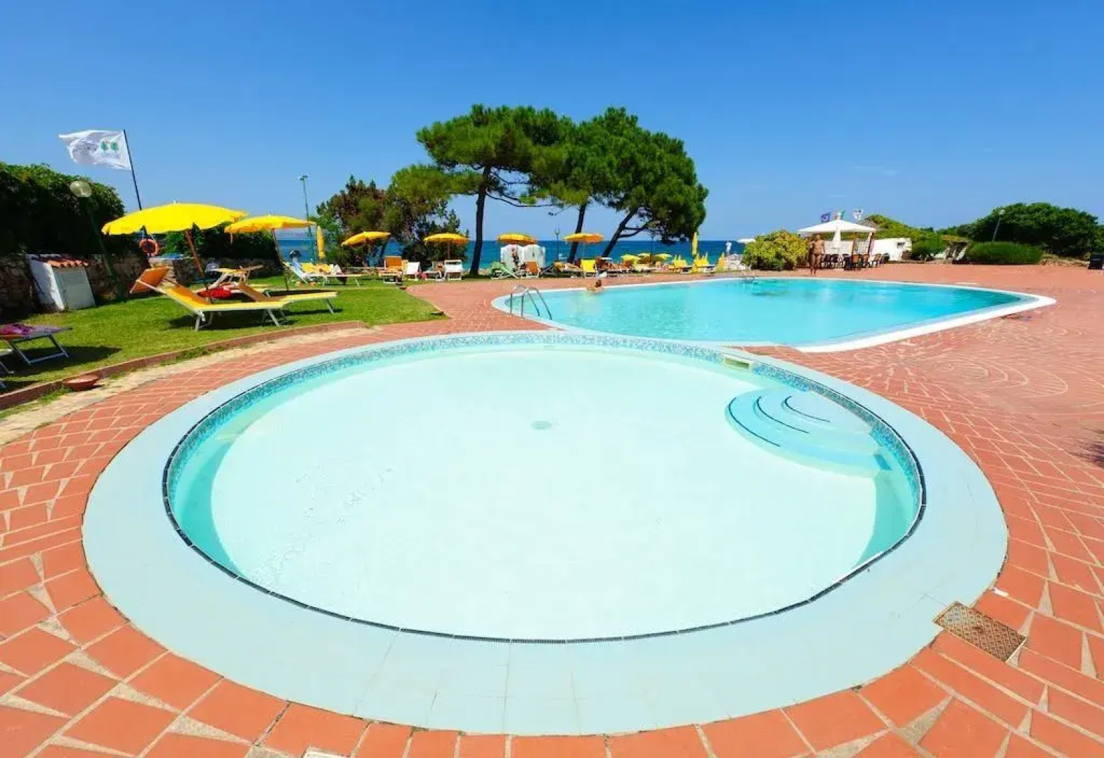 Bungalow Club Village