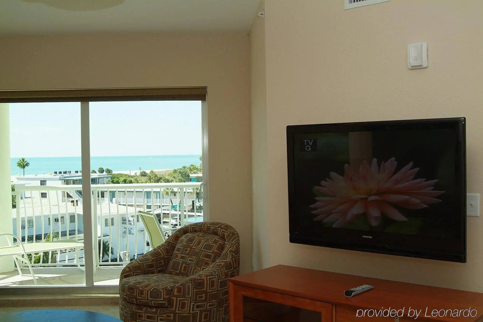 Crystal Palms Beach Resort