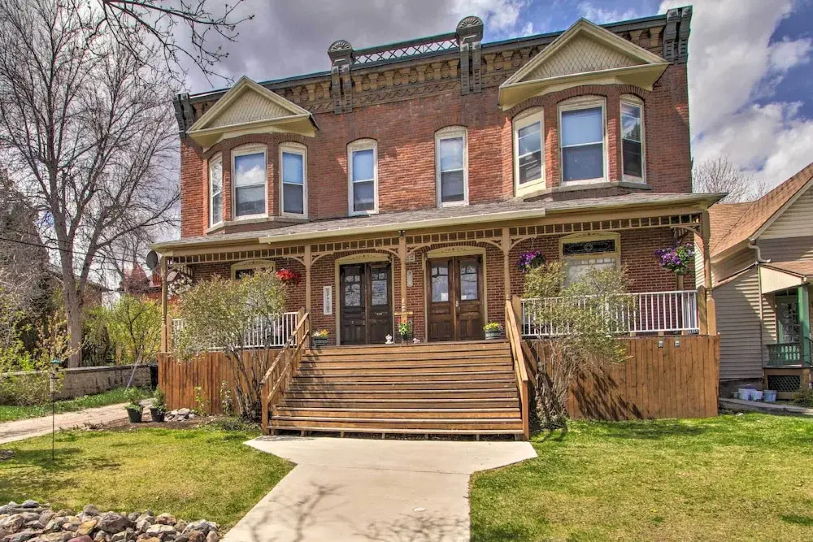 Quaint Helena Apartment - Walkable to Downtown!