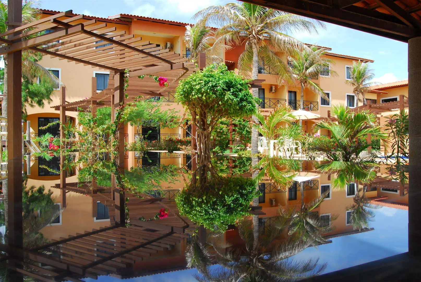 OYO Kalamari Beach Hotel