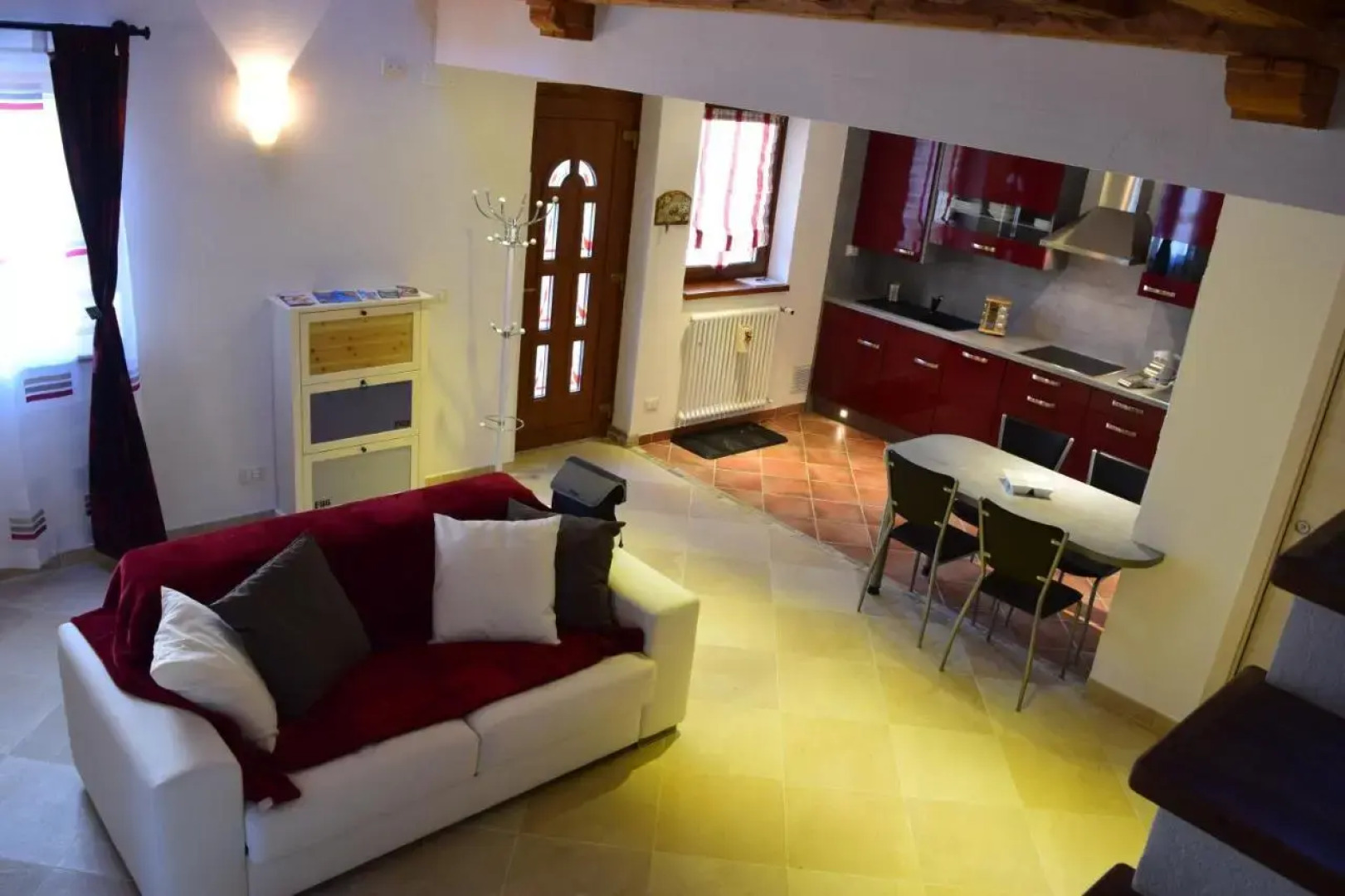 Casa Vacanza CADORNA RESIDENCE