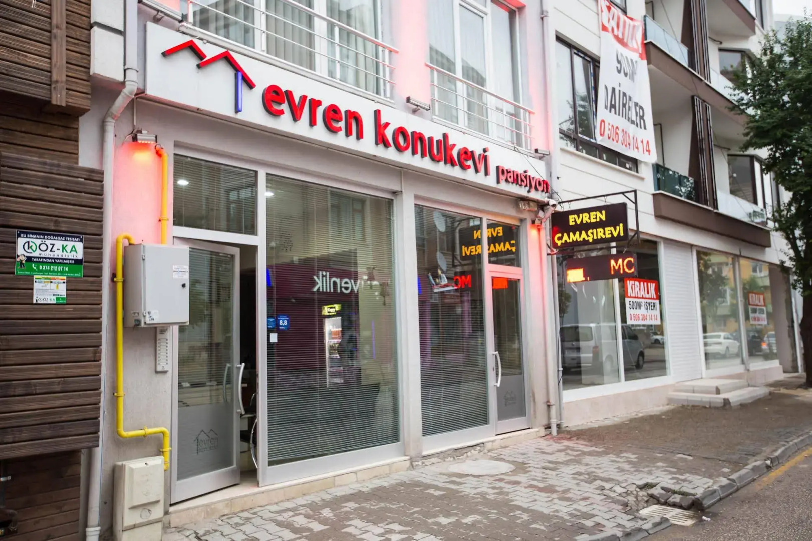 Evren Konukevi