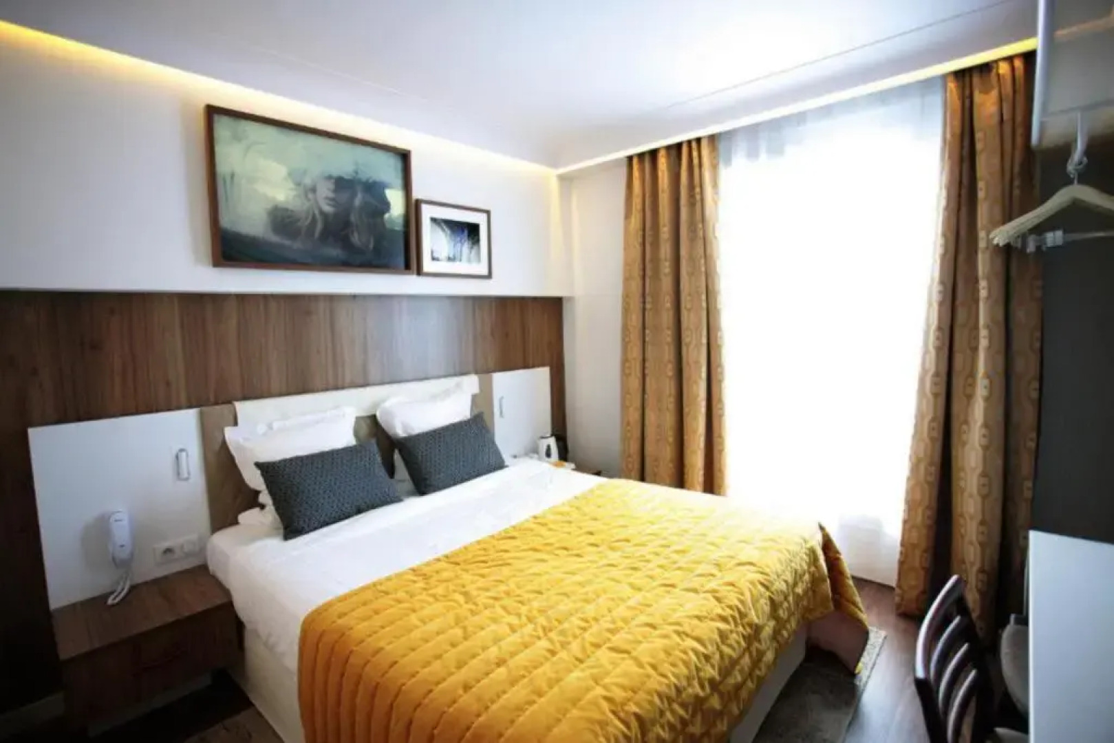 Отель Eiffel Turenne