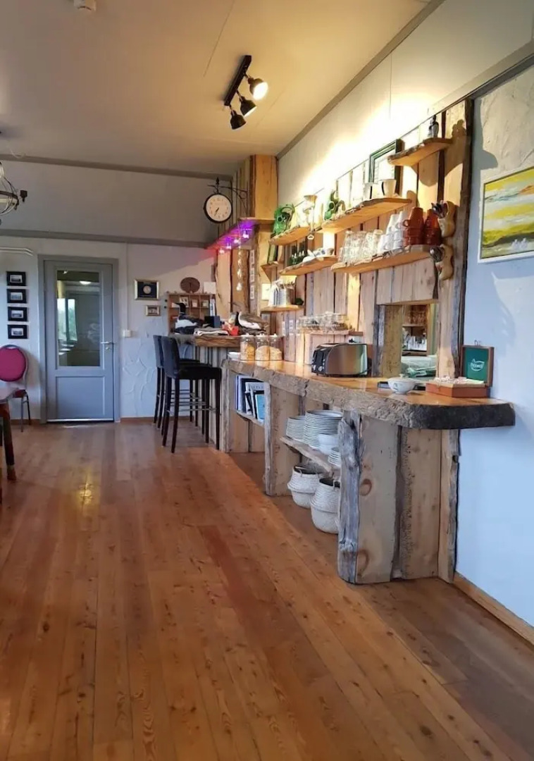 Ytra Lón Farm Lodge