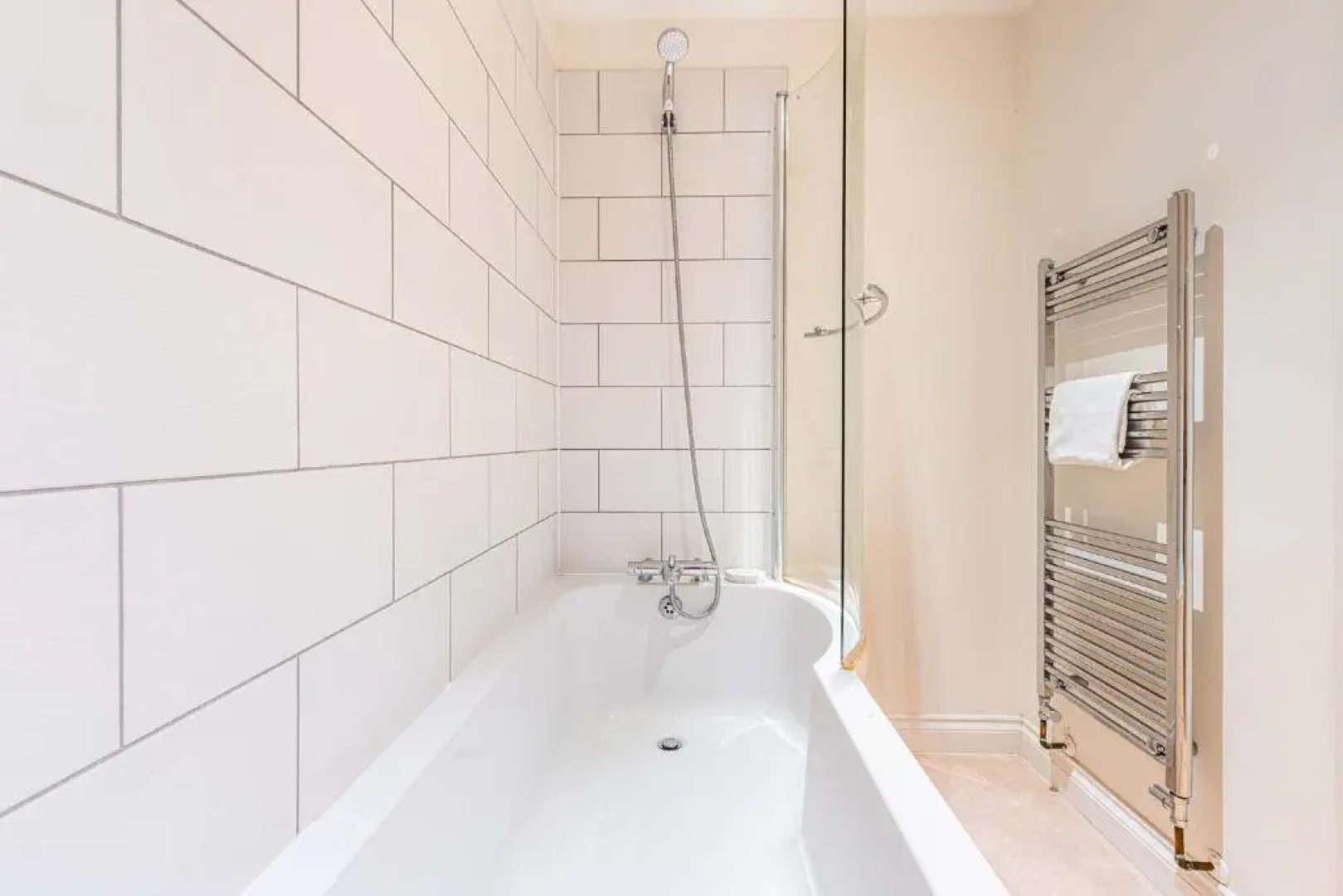 Grade II Listed Converted Church – Within 750yrds to Southsea Beach