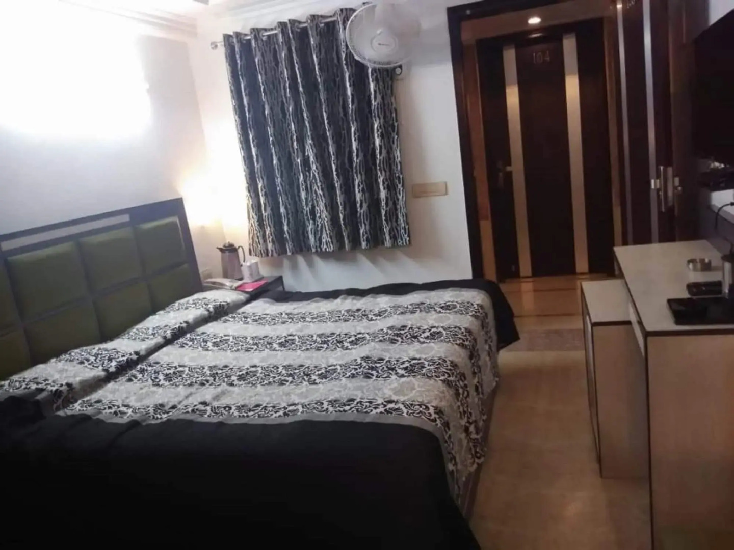 Hotel Shilton by Royal Collection