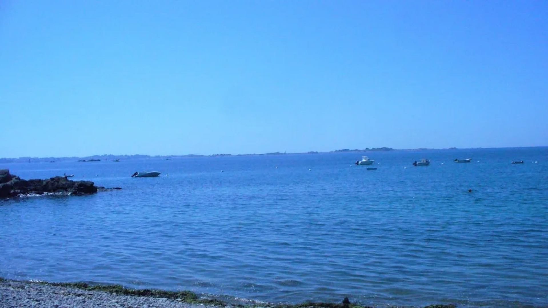 House With 3 Bedrooms in Pleubian, With Wonderful sea View and Enclosed Garden - 300 m From the Beach