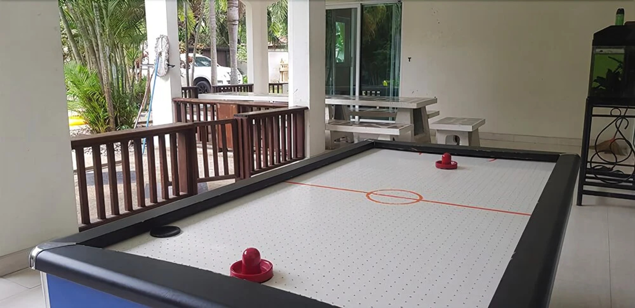 Baan Air Hockey