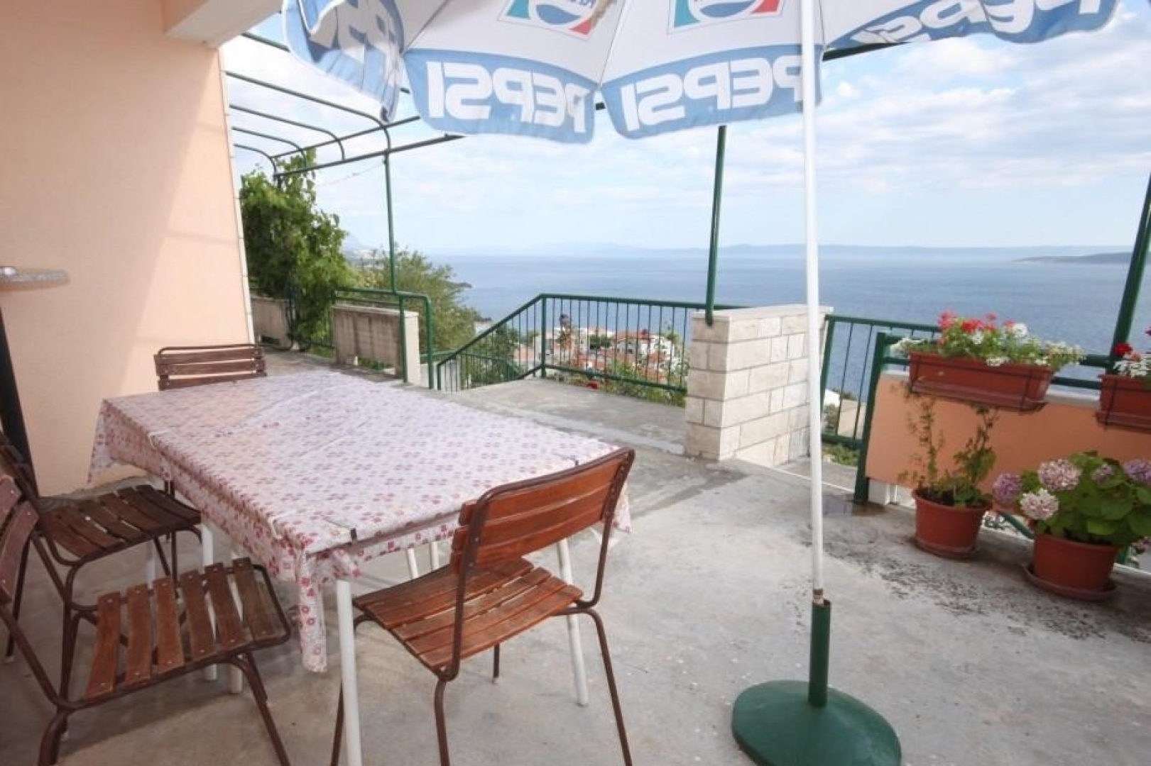 Apartment Up - amazing sea view: A1 Brela, Riviera Makarska