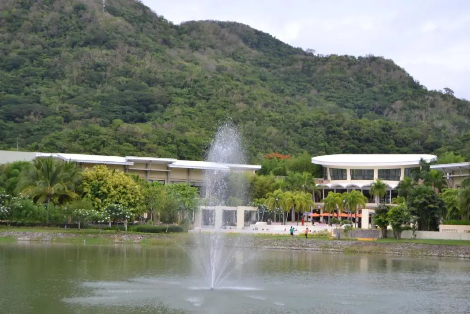 Apartment in Pico De Loro