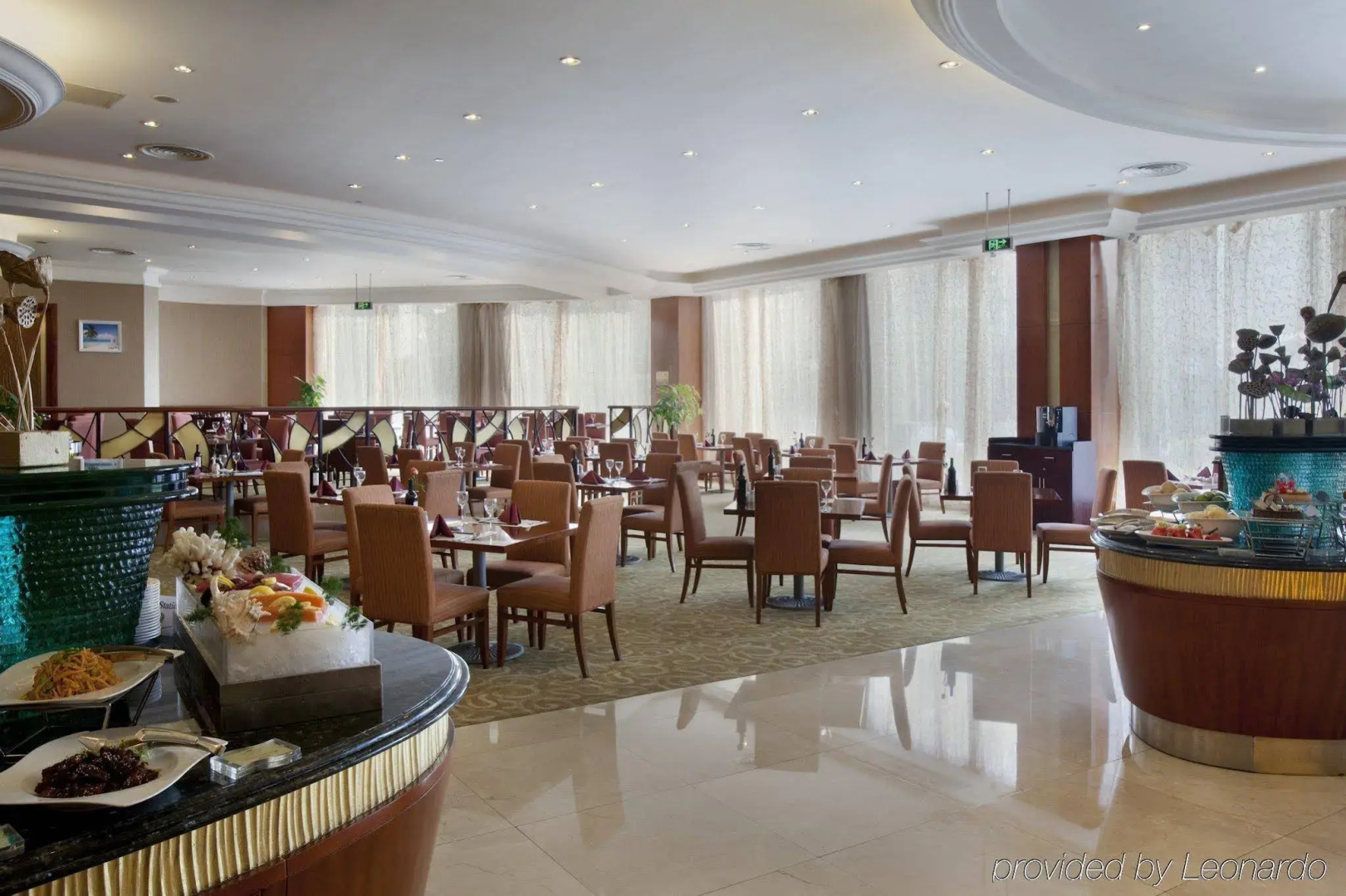Golden Eagle Summit Hotel