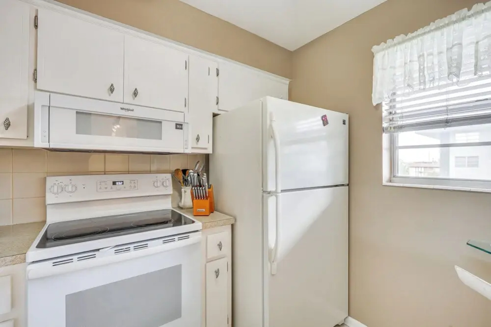 9 Mi to Pompano Beach: Condo w/ Resort Perks!