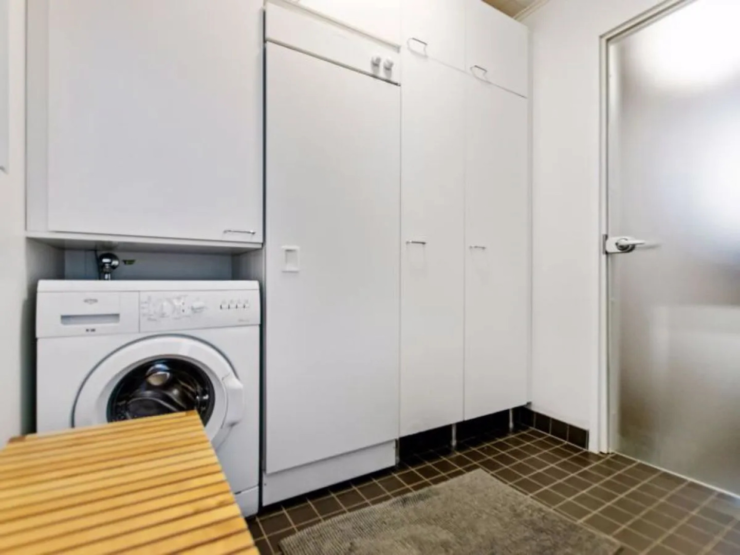 Skivillas 78 ukkohalla (7)