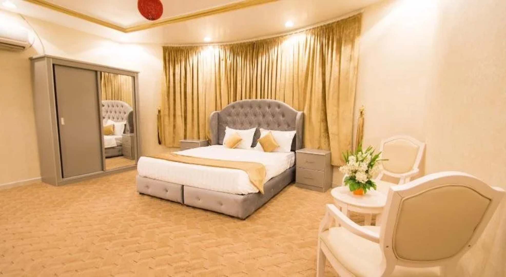 Al Raha Rotana Hotel Apartments